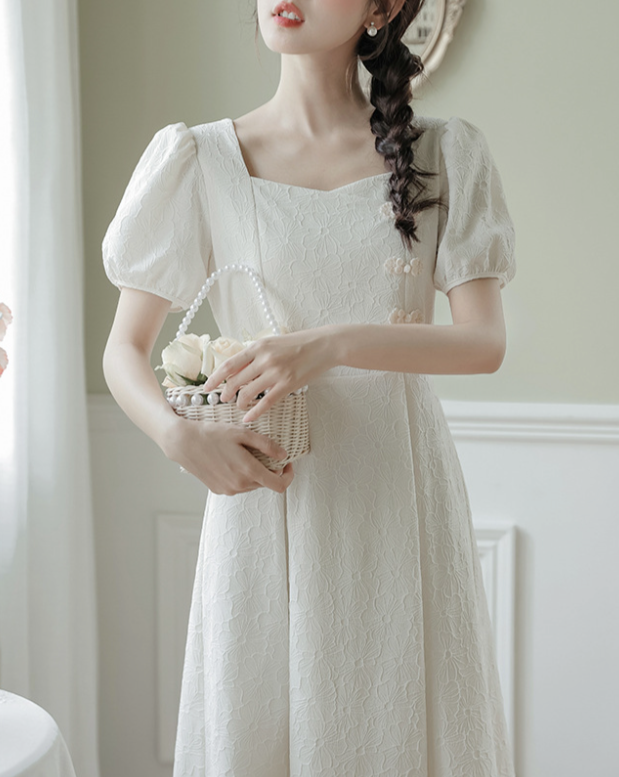 China dress with black fan_A0301