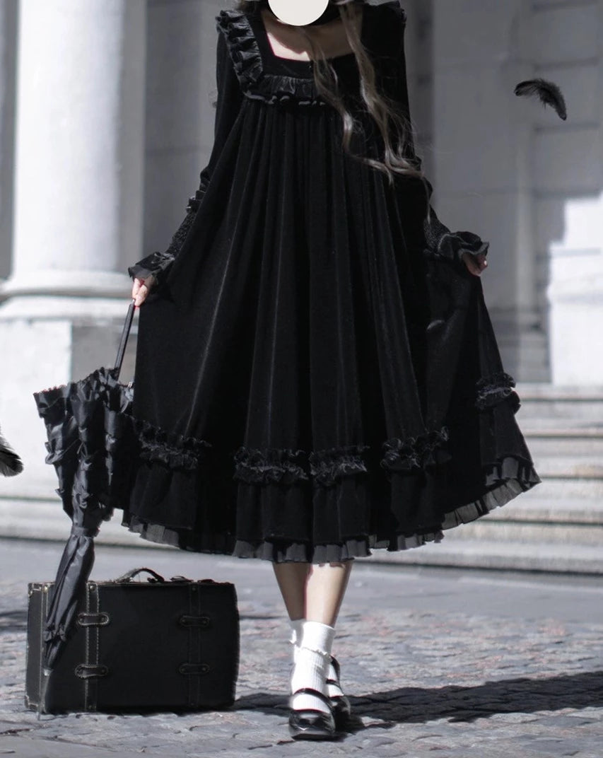 黒曜のフリルワンピース_A0360